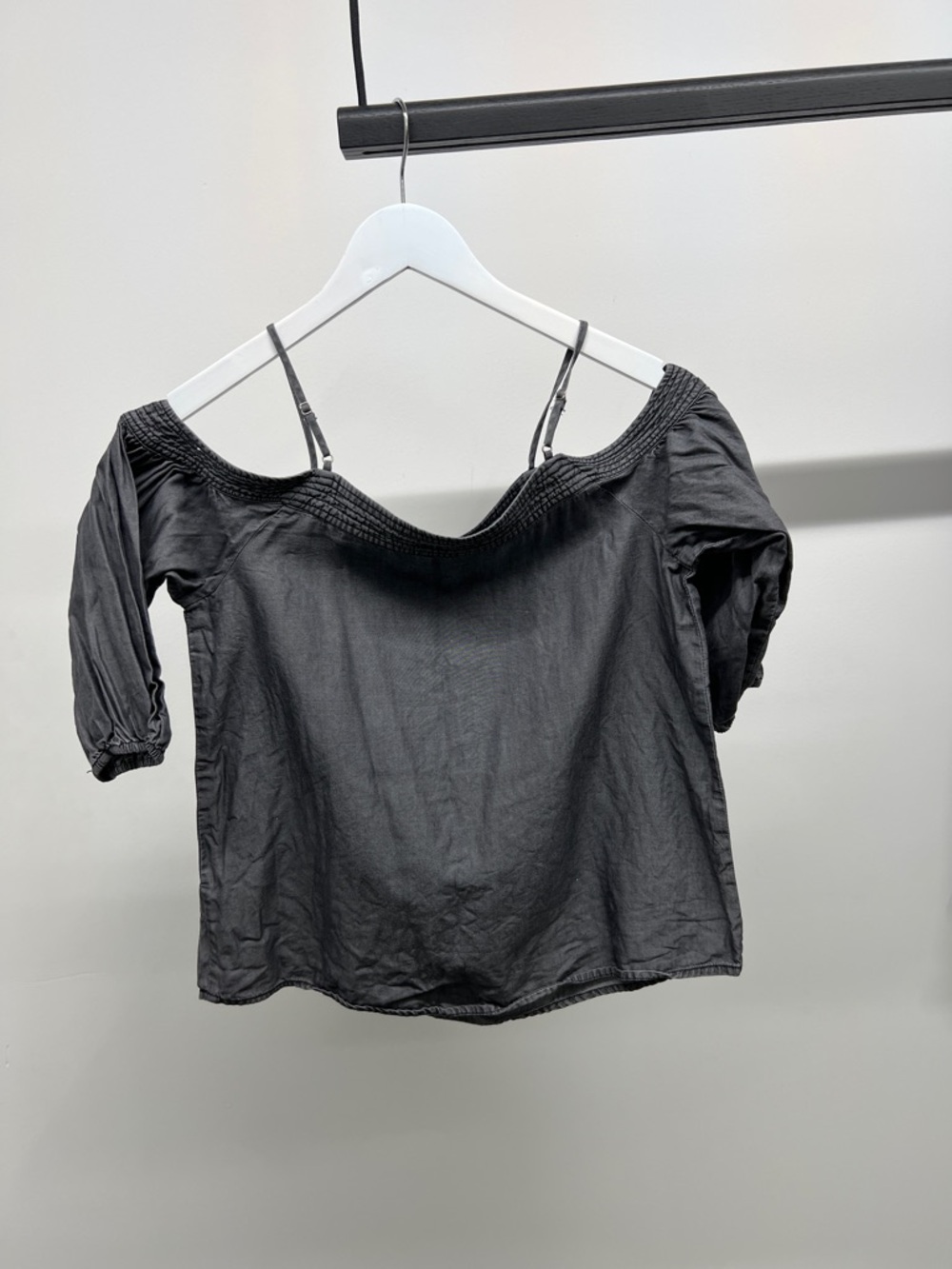 Grey Off-Shoulder Blouse with Adjustable Straps - Picture 5 of 6